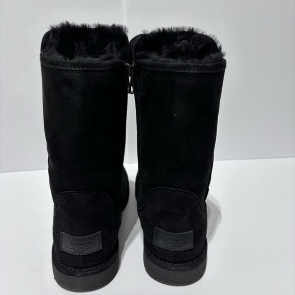 UGG Women’s Abree Short II Black Suede Boots, Size 7 M - Picture 4 of 6